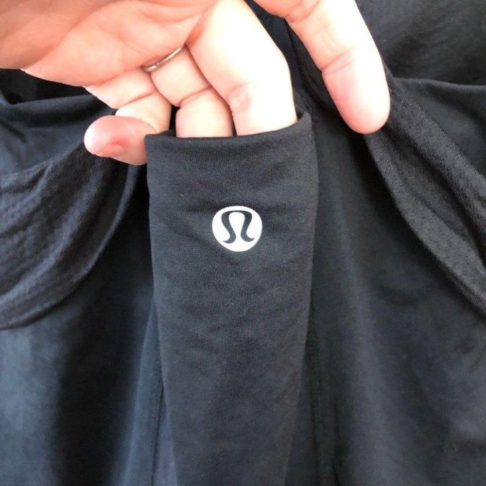 Lululemon 8 Black Adjustable Bra Tank Top - Picture 4 of 8